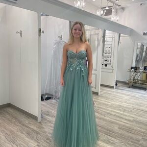 Elegant Teal Strapless Evening Gown